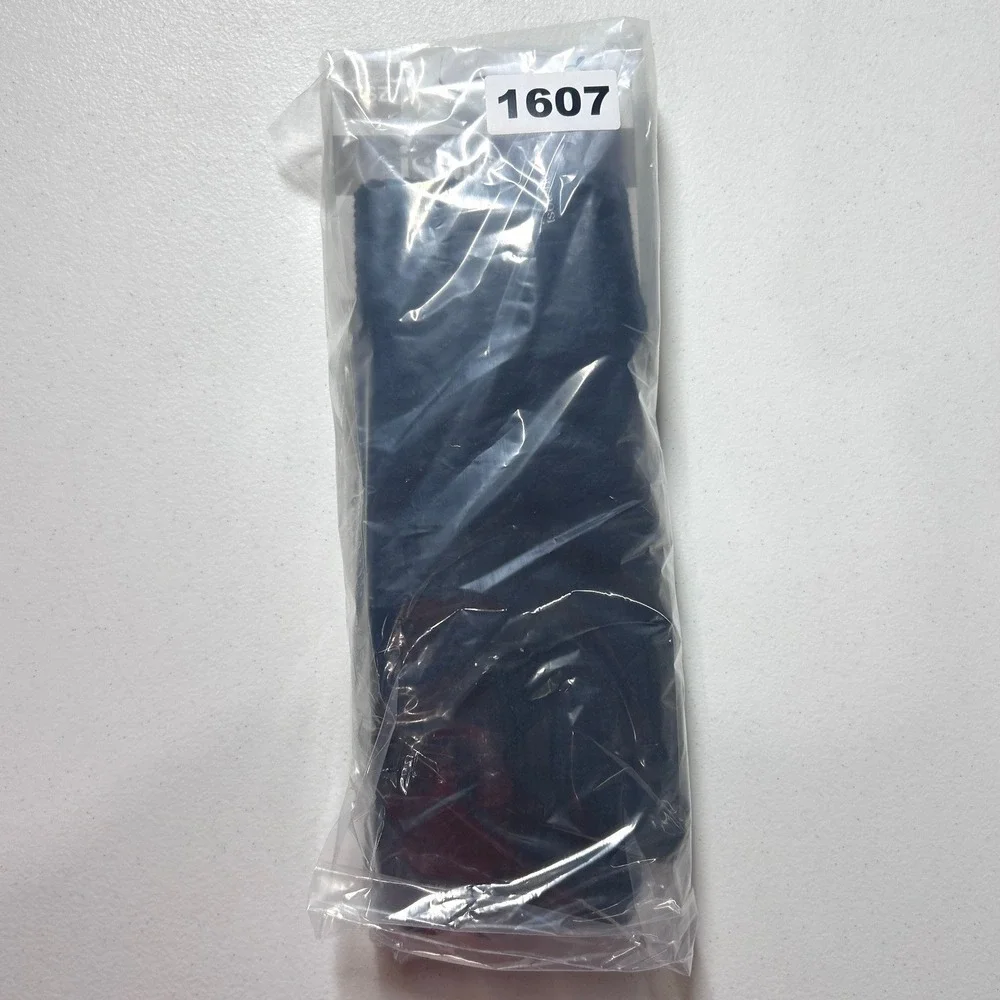 Isotoner Womens Black‎ Knit Gloves One Size Eco Comfort NEW